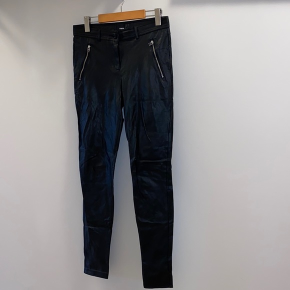 Aritzia Faux leather leggings - Picture 1 of 3